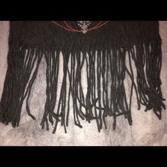 tank top with flare material on bottom - Picture 5 of 8